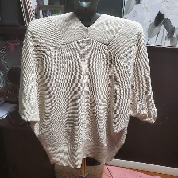 🌷Flowy Cardigan🌷 - Picture 2 of 3